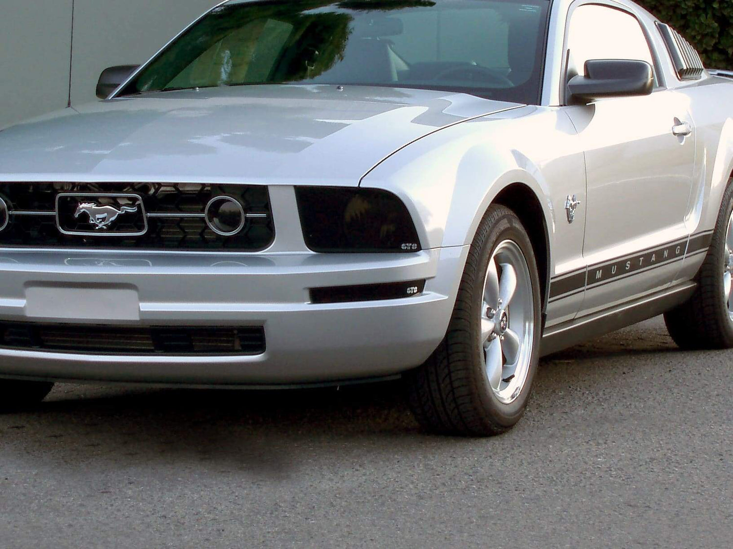 2 Pc Smoke Front Turn Signal Covers <br>05-09 Ford Mustang