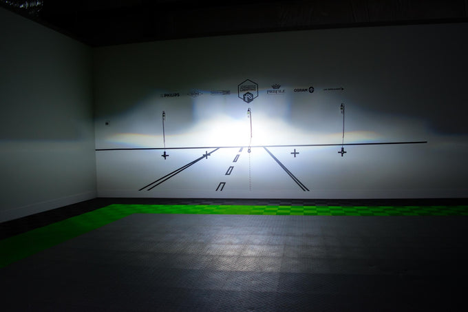 M LED <br> 2.0 Bi-LED RHD Projector