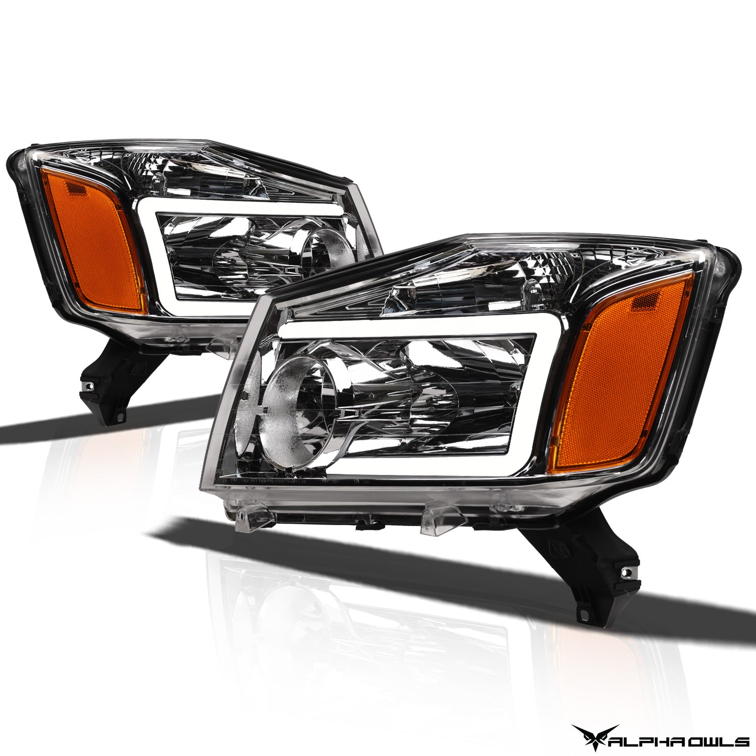 LM Series Crystal Headlights w/ LumenX Light Bar <br> 04-15 Nissan Titan