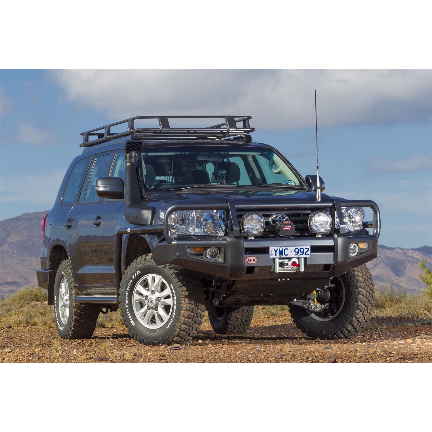 Winch Bumper <br> 13-15 Toyota Land Cruiser