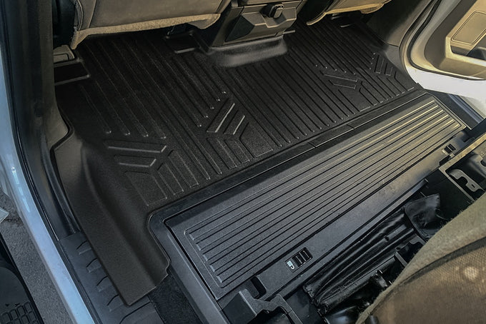 Floor Mats 2 Row Liner Set <br> 17¨C24 Ford F-250¨C450 SD Crew Cab