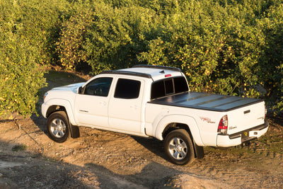 5 Ft. Bed Hard Folding Tonneau Cover <br> 05-21 Nissan Frontier
