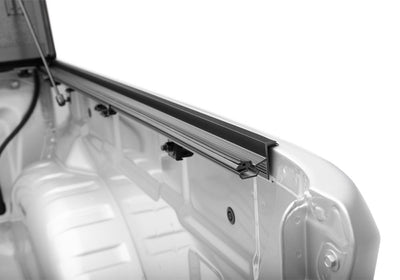 5 Ft. Bed Hard Folding Tonneau Cover <br> 05-21 Nissan Frontier