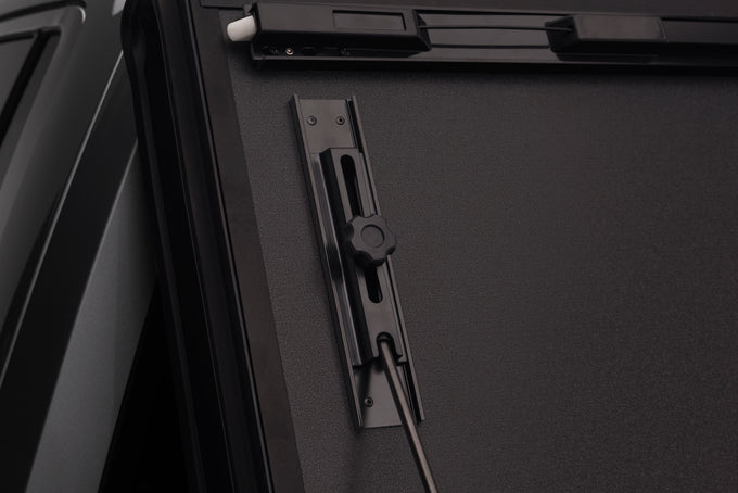 5.33 Ft. Bed Hard Folding Tonneau Cover Matte Finish <br> 17-25 Honda Ridgeline