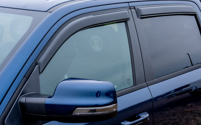 Tape-on Wind Deflectors <br> 01-07 Chevy/GMC Silverado Sierra 1500 25003500 Classic
