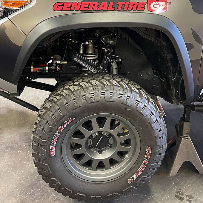 Long Travel Front Axle Set <br>00-06 Toyota Tundra