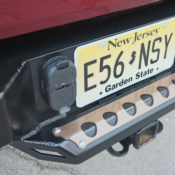 Octane Rear Bumper- With Parking Sensors<br>20-22 Jeep Gladiator