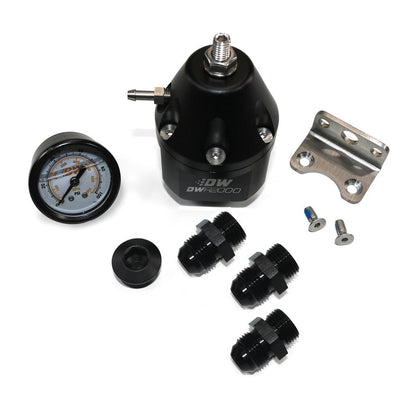 DWR2000 AFPR + pressure gauge + 10AN & 8AN Fittings, anodized black<br>Universal