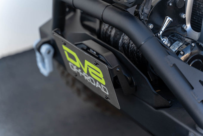 Fairlead Mounted Flip-Up License Plate Bracket <br>Universal