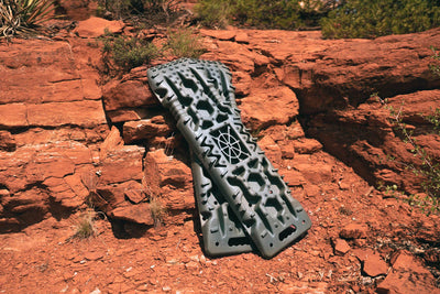 Traction Boards With Carry Bag <br>Universal