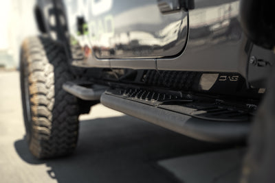 OE Plus Side Steps <br>18-23 Jeep Wrangler JL