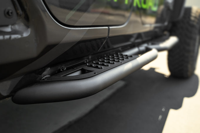 OE Plus Side Steps <br>18-23 Jeep Wrangler JL