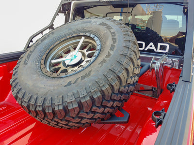 Adjustable Tire Carrier <br>20-21 Jeep Gladiator