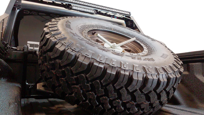 Adjustable Tire Carrier <br>20-21 Jeep Gladiator