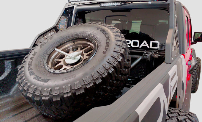 Adjustable Tire Carrier <br>20-21 Jeep Gladiator