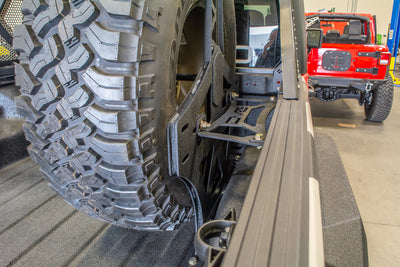 Stand Up Spare Tire Mount <br>20-21 Jeep Gladiator