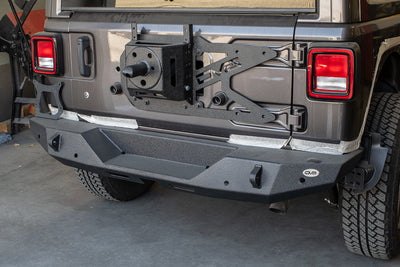 Tailgate Mounted Tire Carrier <br>18-21 Jeep Wrangler