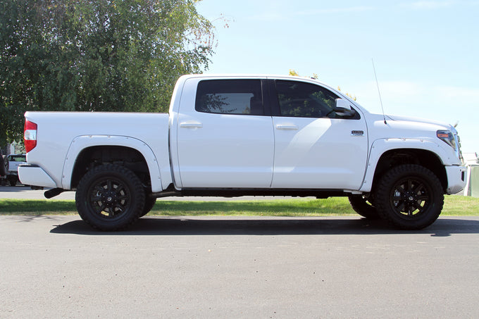 Flowmaster Outlaw Cat-back Exhaust System<br>09-21 Toyota Tundra