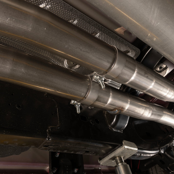 Flowmaster Outlaw Cat-Back Exhaust System<br>25-27 Ram 1500