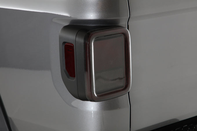 2 Pc Carbon Fiber Look Taillight Cover <br>20-23 Jeep Gladiator