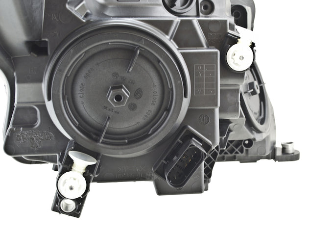 Headlamp Lh <br>16 Mercedes-Benz Metris