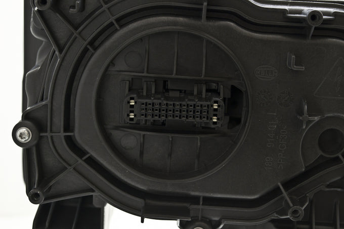 15 - Headlamp Lh Led <br>15 Audi A8 S8