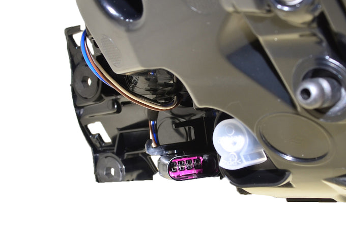 Left Tail Light <br>17-17 Audi A4