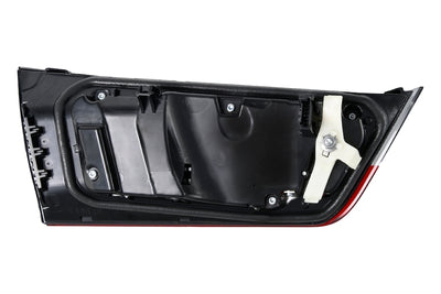 Right Tail Light <br>19-21 BMW 330i