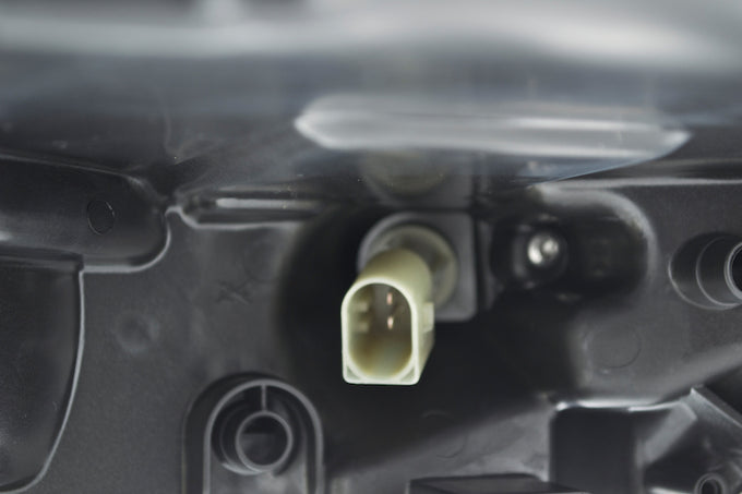 Bi-Xenon Headlight Assembly <br>10-12 Mercedes-Benz GL350