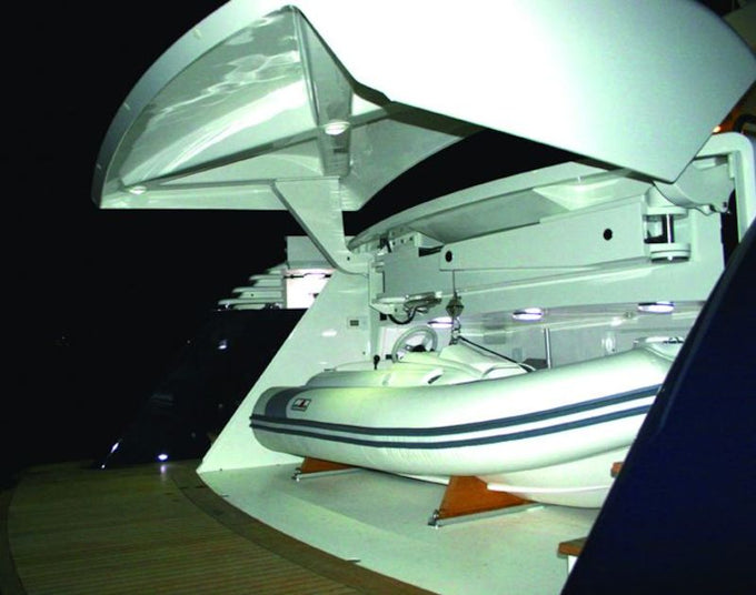 Interior Lamp Euroled130T Red/Wht 2Ja <br> Universal