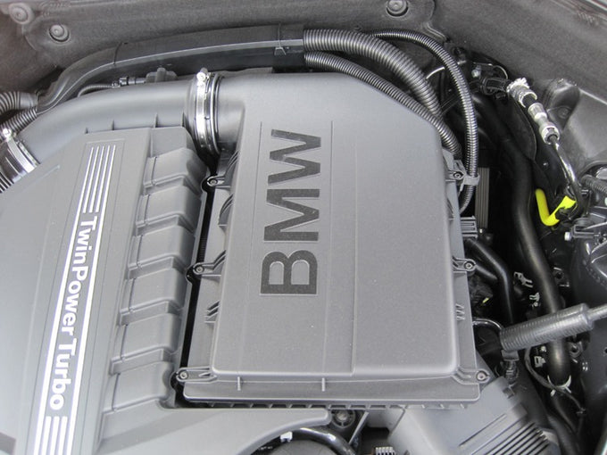 High-Flow Drop-In Replacement Air Filter <br> 10-17 BMW 535i GT, 11-18 X5, 11-17 X3 535i GT xDrive