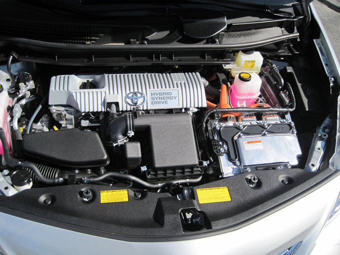 High-Flow Drop-In Replacement Air Filter <br> 10-15 Toyota Prius, 12-18 Prius V, 16-18 RAV4
