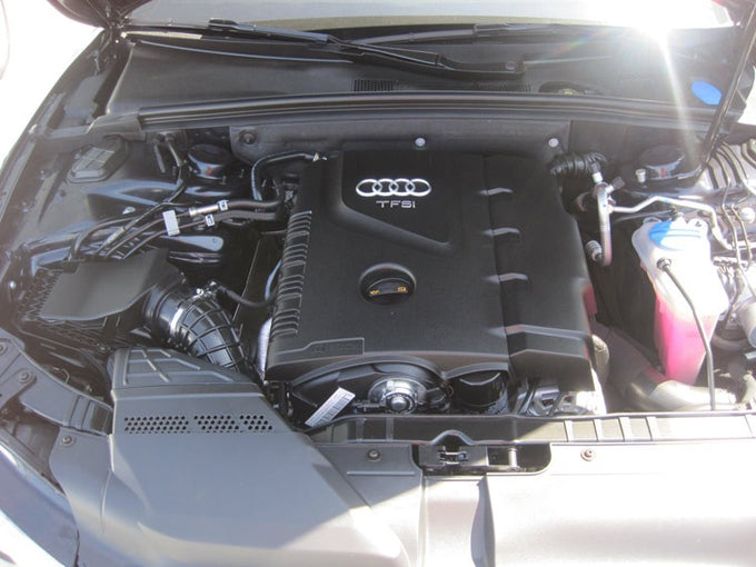 High-Flow Drop-In Replacement Air Filter <br> 10-16 Audi A5, 10-17 A5 Quattro Q5, 07-16 A4