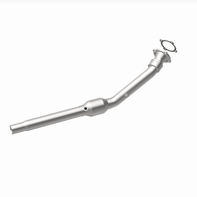 Standard Grade Federal / EPA Compliant Direct-Fit Catalytic Converter <br>99-04 Volkswagen Beetle, 00-05 Jetta, 00-06 Golf 1.8L