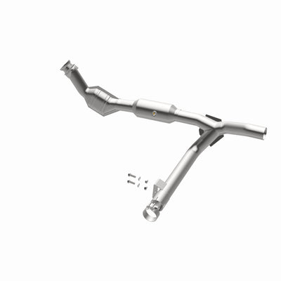 OEM Grade Federal / EPA Compliant Direct-Fit Catalytic Converter <br>03-04 Ford F-150 4.2L 4WD