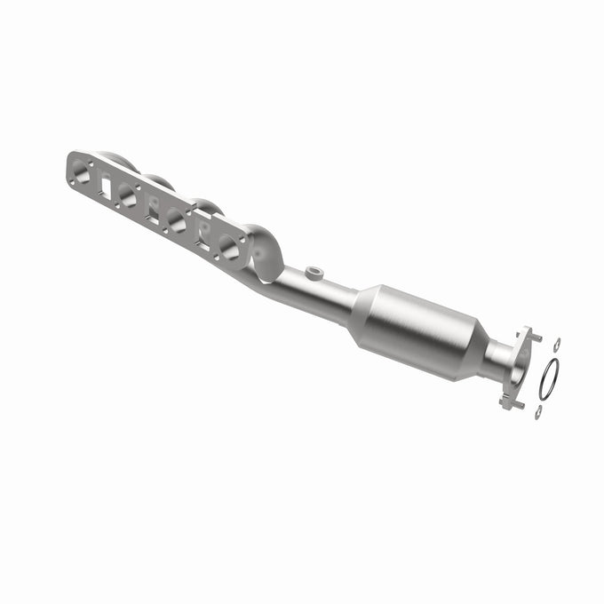 OEM Grade Federal / EPA Compliant Direct-Fit Catalytic Converter <br>14-16 INFINITI QX80, 11-13 QX56 5.6L