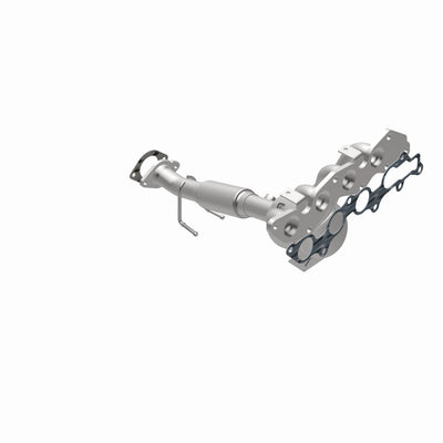 OEM Grade Federal / EPA Compliant Manifold Catalytic Converter <br>15-18 Ford C-Max 2.0L