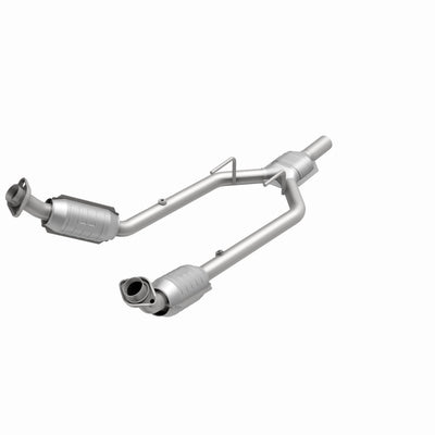 HM Grade Federal / EPA Compliant Direct-Fit Catalytic Converter <br>96-97 Ford Thunderbird, Mercury Cougar 3.8L