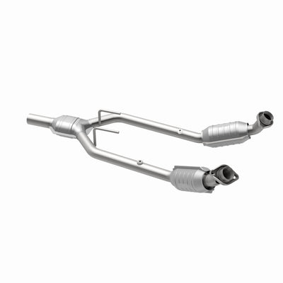 HM Grade Federal / EPA Compliant Direct-Fit Catalytic Converter <br>96-97 Ford Thunderbird, Mercury Cougar 3.8L