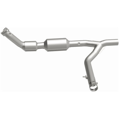 OEM Grade Federal / EPA Compliant Direct-Fit Catalytic Converter <br>2004 Ford F-150 Heritage, 00-03 F-150 5.4L
