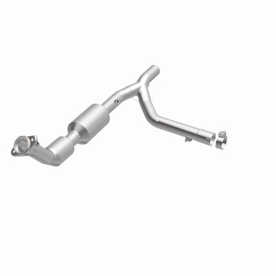 OEM Grade Federal / EPA Compliant Direct-Fit Catalytic Converter <br>2004 Ford F-150 Heritage, 00-03 F-150 5.4L