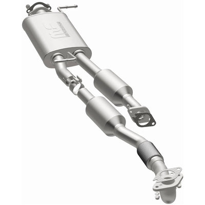 OEM Grade Federal / EPA Compliant Direct-Fit Catalytic Converter <br>18-21 Buick Enclave, Chevy Traverse 3.6L