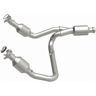 OEM Grade Federal / EPA Compliant Direct-Fit Catalytic Converter <br>2015 Chevy Suburban, Tahoe, GMC Yukon XL 5.3L