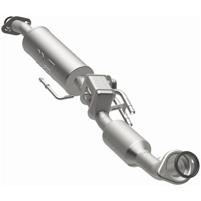 OEM Grade Federal / EPA Compliant Direct-Fit Catalytic Converter <br>16-22 Toyota Prius, 17-22 Prius Prime 1.8L