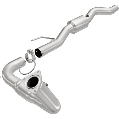 California Grade CARB Compliant Direct-Fit Catalytic Converter <br>04-05 Chevy Avalanche / Suburban 2500