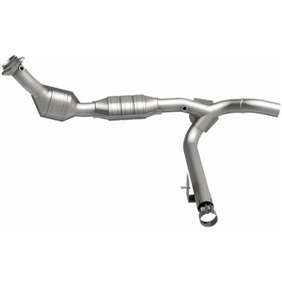 OEM Grade Federal / EPA Compliant Direct-Fit Catalytic Converter <br>2004 Ford F-150 Heritage, 00-03 F-150 5.4L