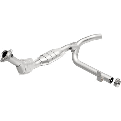OEM Grade Federal / EPA Compliant Direct-Fit Catalytic Converter <br>2004 Ford F-150 Heritage, 00-03 F-150 5.4L