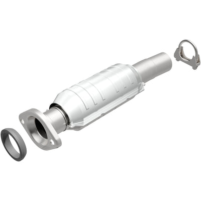 OEM Grade Federal / EPA Compliant Direct-Fit Catalytic Converter <br>04-06 Toyota Sienna 3.3L