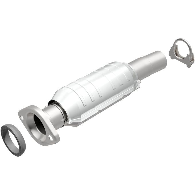 OEM Grade Federal / EPA Compliant Direct-Fit Catalytic Converter <br>04-06 Toyota Sienna 3.3L