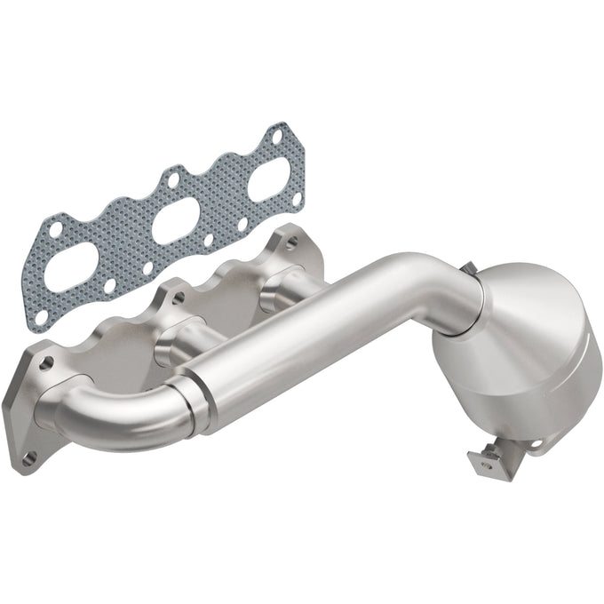 OEM Grade Federal / EPA Compliant Manifold Catalytic Converter <br>99-05 Suzuki Grand Vitara, 01-04 Chevy Tracker 2.5L